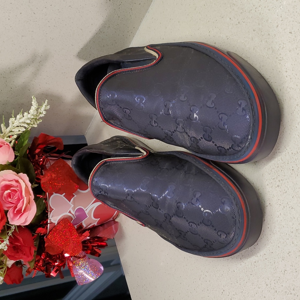 GUCCI Dark Blue Slip-On Loafers (sz 8) - Picture 3 of 11